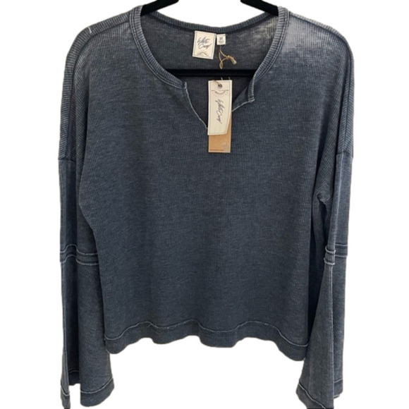 WHITE Crow trumpet sleeve distressed top, size M - Picture 1 of 9